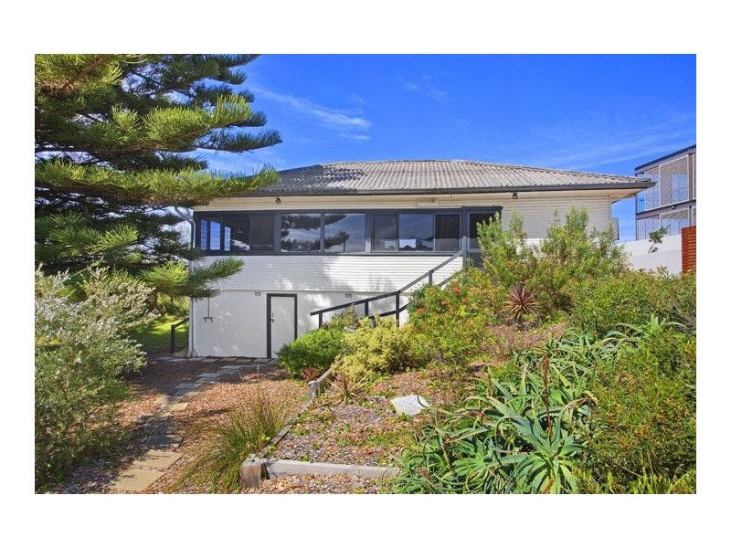 11 Tudibaring Parade, Macmasters Beach NSW 2251