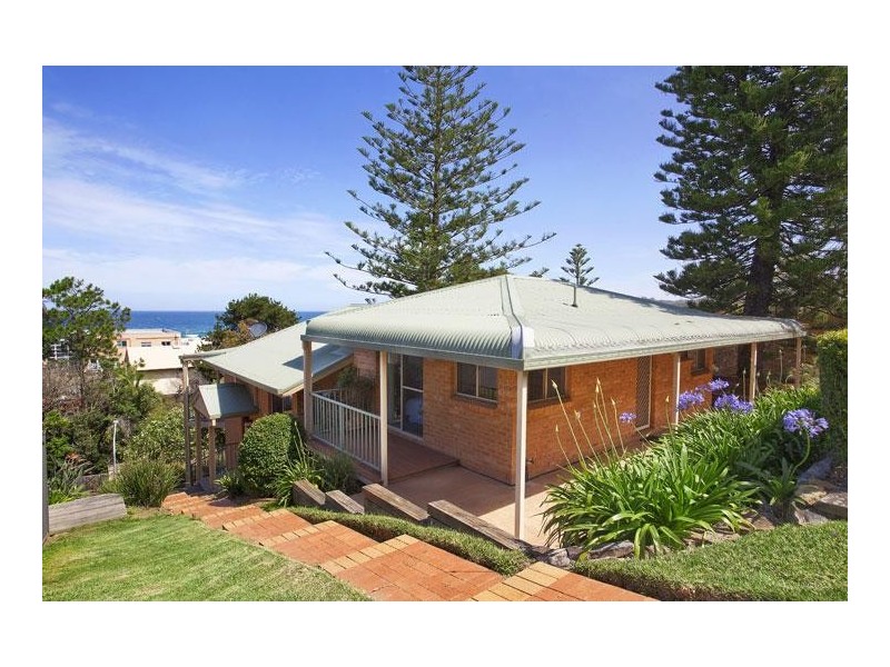 8 Bulbararing Road, North Avoca NSW 2260