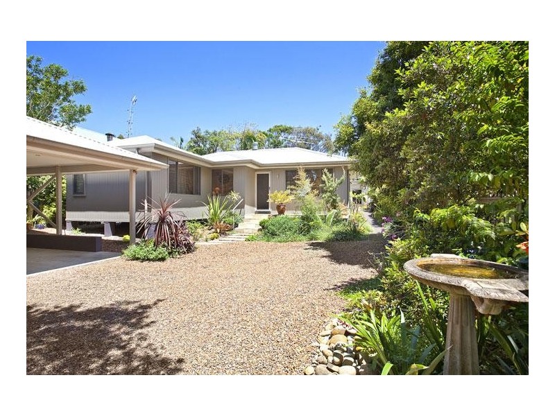 18 Three Points Avenue, Macmasters Beach NSW 2251