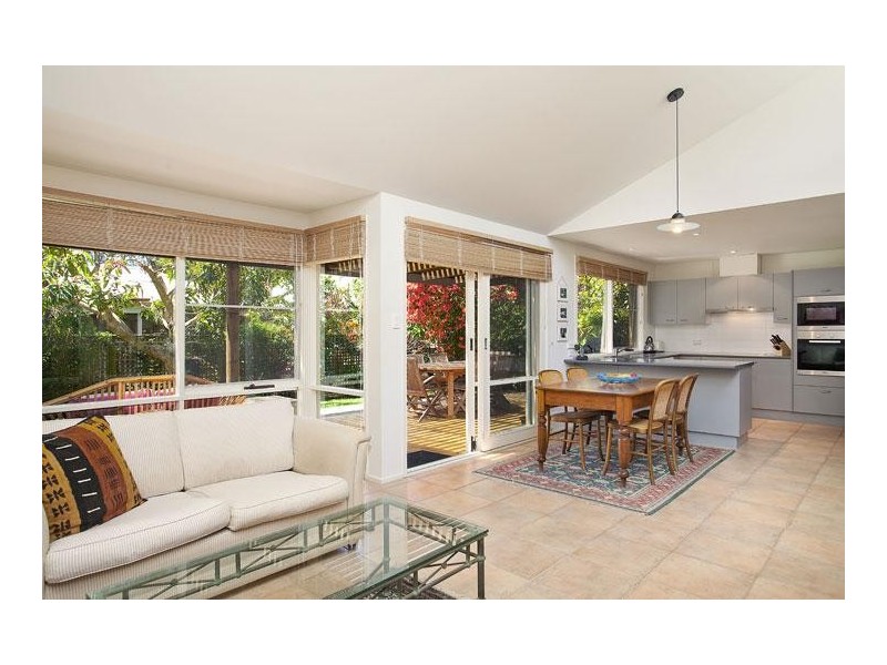 18 Three Points Avenue, Macmasters Beach NSW 2251