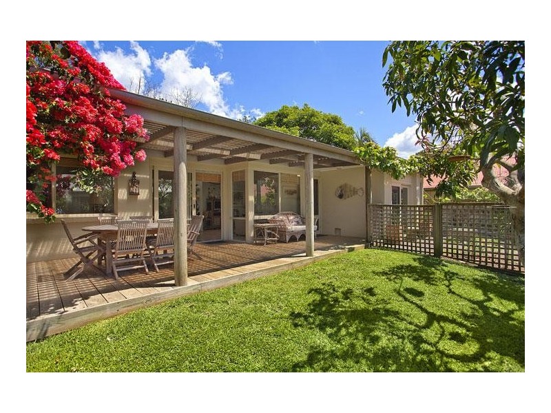 18 Three Points Avenue, Macmasters Beach NSW 2251