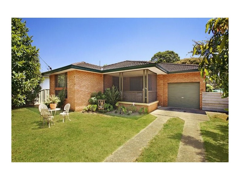 8 Rockleigh Street, Wyong NSW 2259