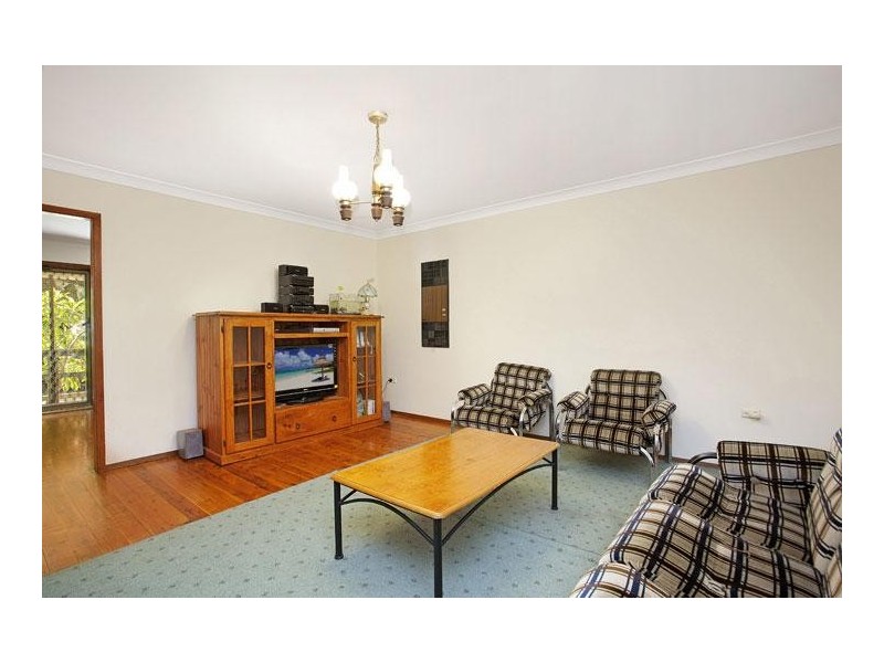 8 Rockleigh Street, Wyong NSW 2259