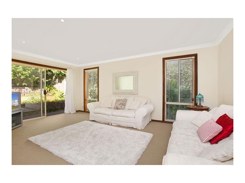 13 Mary Elizabeth Crescent, North Avoca NSW 2260