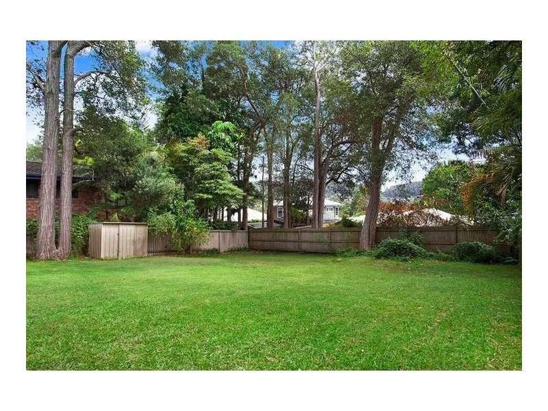 5 Grove Road, Wamberal NSW 2260