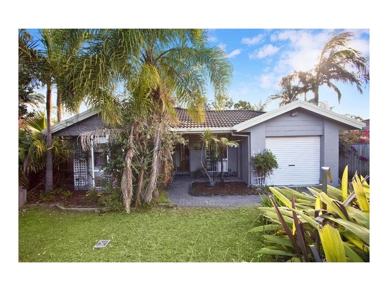 8 Lewis Crescent, Forresters Beach NSW 2260