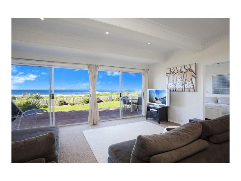 30 North Avoca Parade, North Avoca NSW 2260