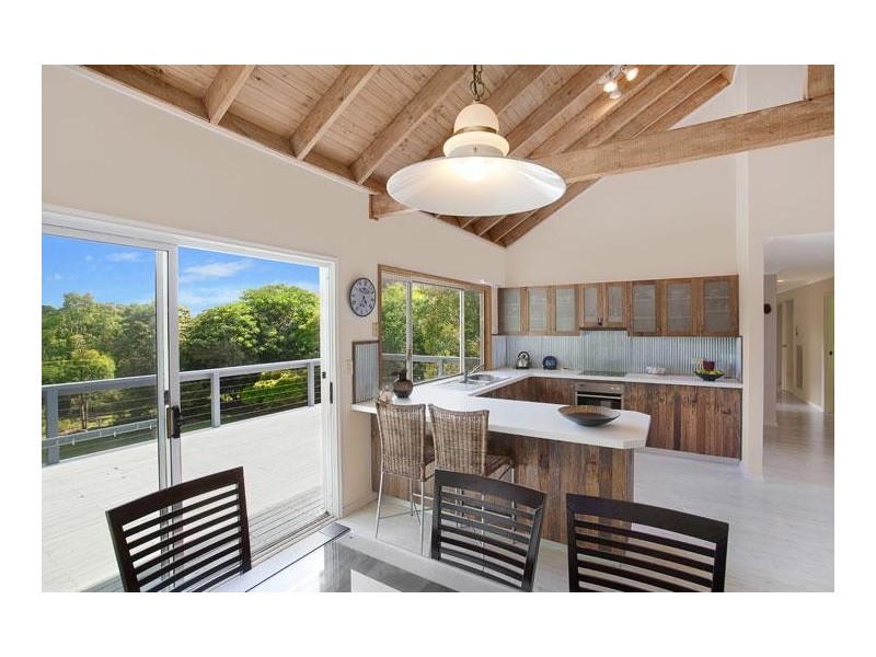 18 South Pacific Drive, Macmasters Beach NSW 2251