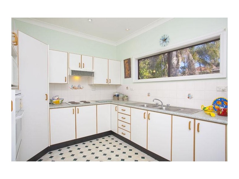 37 Lakeside Parade, The Entrance NSW 2261