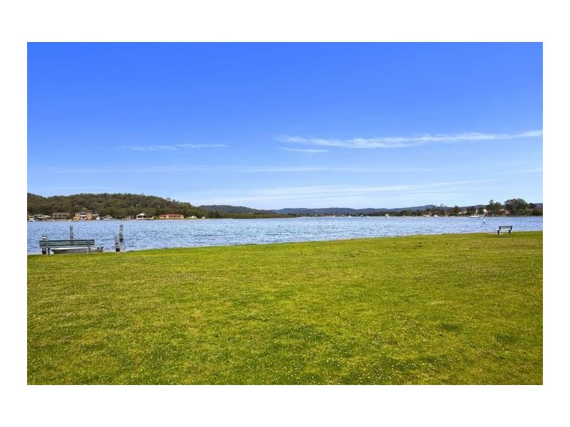 2 Davis Avenue, Davistown NSW 2251