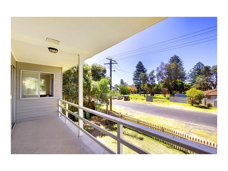 21 Elgata Avenue, North Avoca NSW 2260