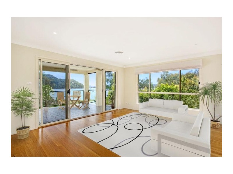 2C Taylor Street, Woy Woy Bay NSW 2256