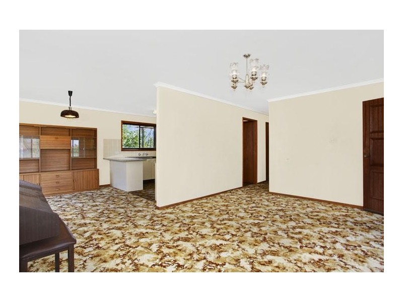 6 Paringa Avenue, Davistown NSW 2251