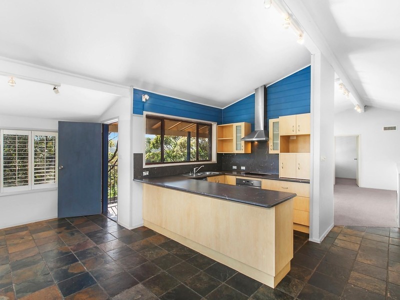 2 Peter Avenue, Forresters Beach NSW 2260