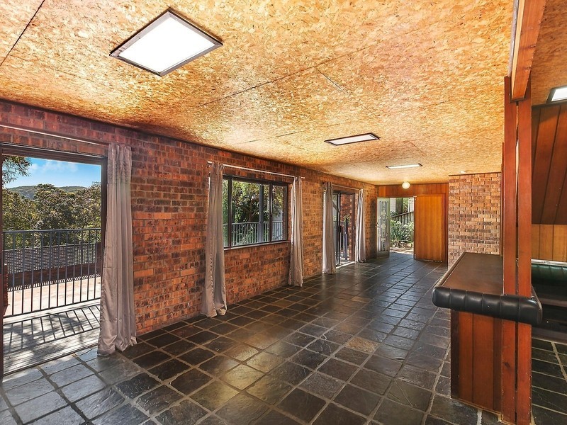 2 Peter Avenue, Forresters Beach NSW 2260