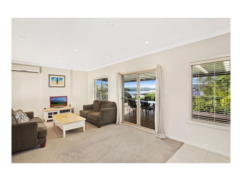 5 Lexington Parade, Green Point NSW 2251