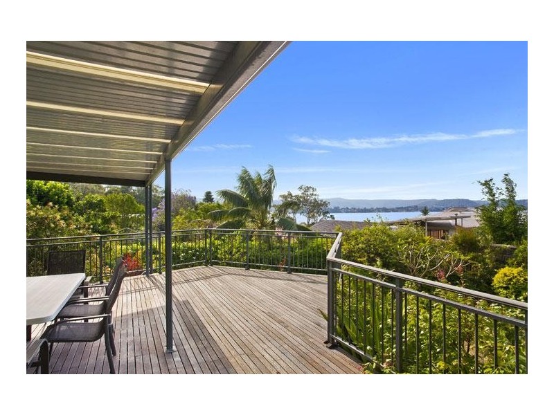 5 Lexington Parade, Green Point NSW 2251