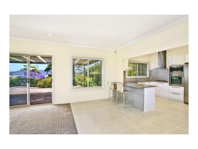 5 Lexington Parade, Green Point NSW 2251