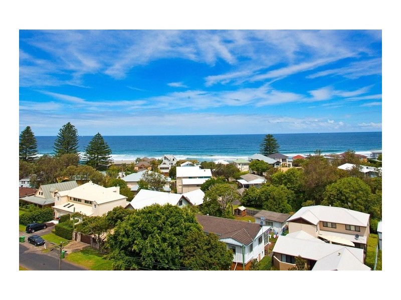 9 Elgata Avenue, North Avoca NSW 2260