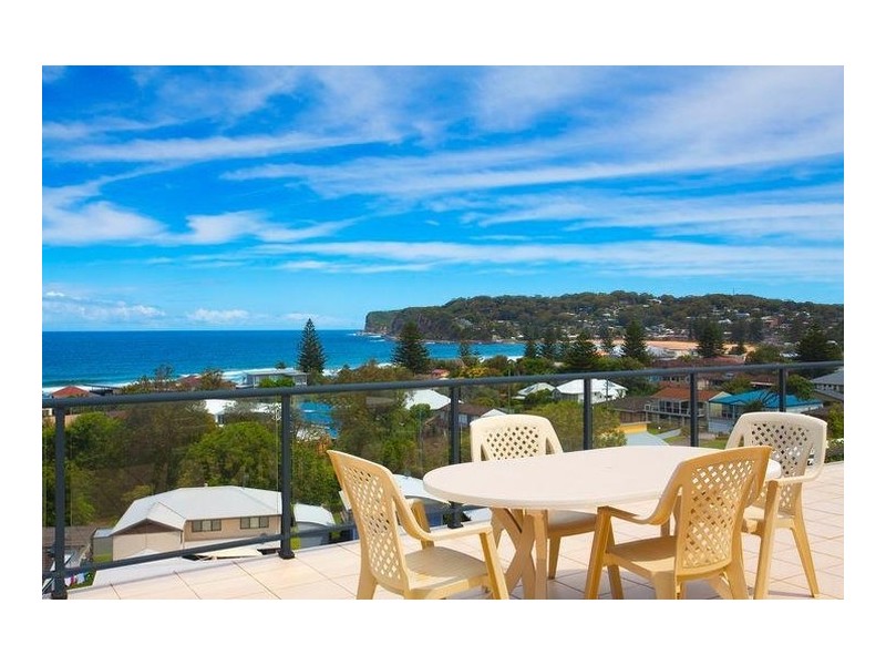 9 Elgata Avenue, North Avoca NSW 2260