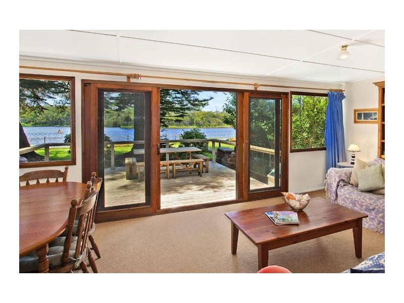 13 Ficus Avenue, Avoca Beach NSW 2251