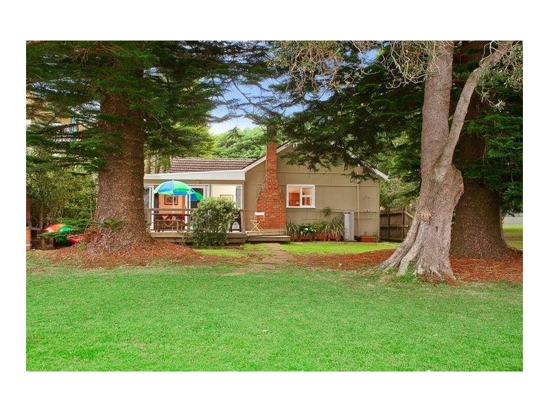 13 Ficus Avenue, Avoca Beach NSW 2251