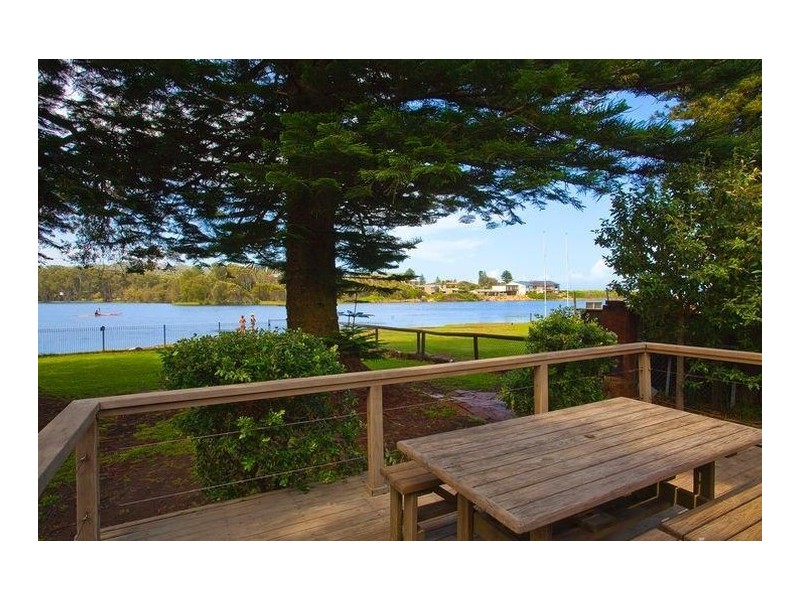 13 Ficus Avenue, Avoca Beach NSW 2251