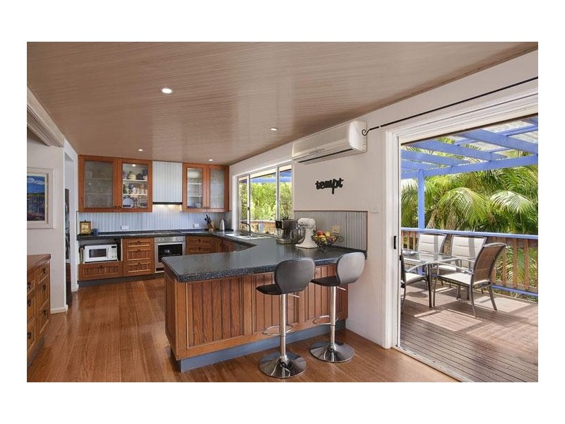 13 Harcourt Place, North Avoca NSW 2260