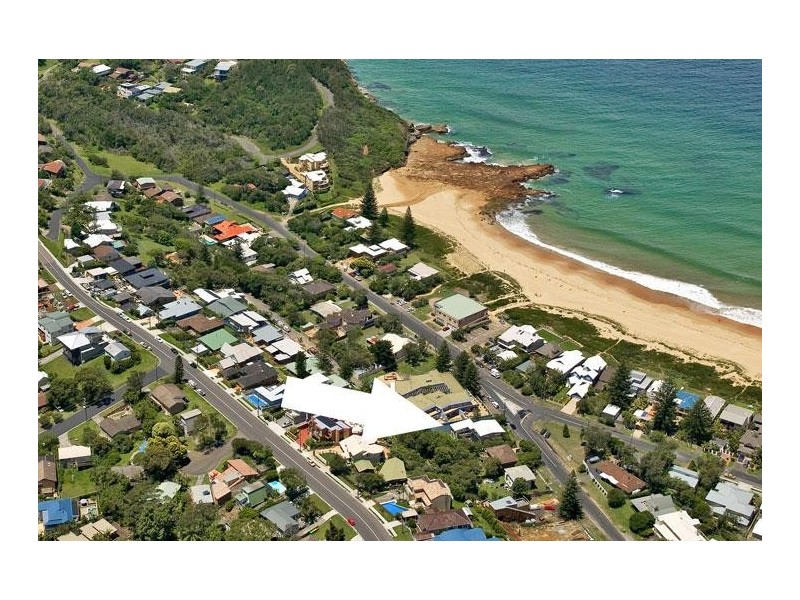 19 North Avoca Parade, North Avoca NSW 2260