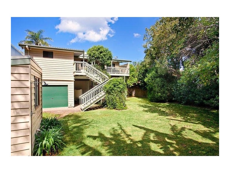 19 North Avoca Parade, North Avoca NSW 2260