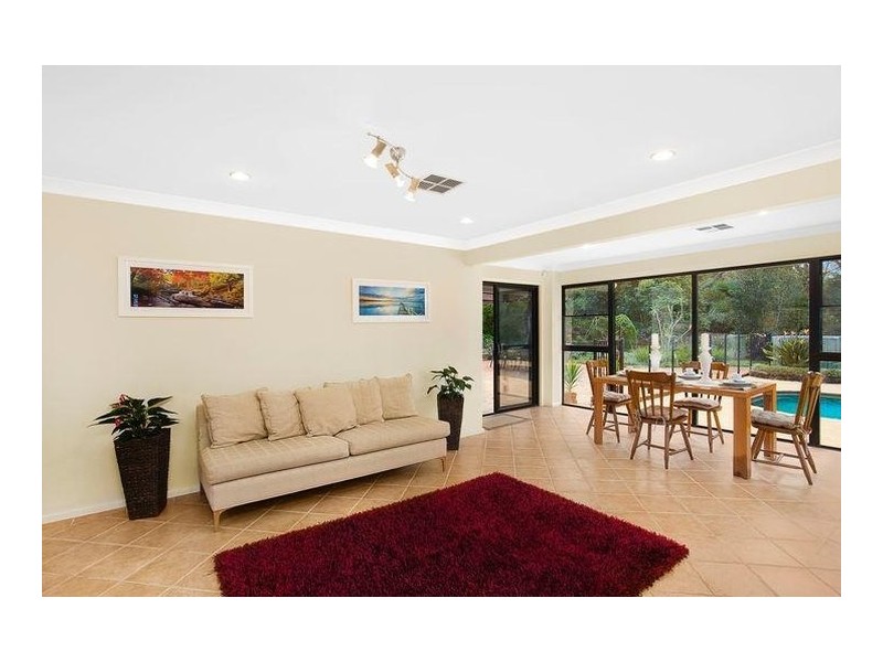 17 Currawong Road, Wamberal NSW 2260