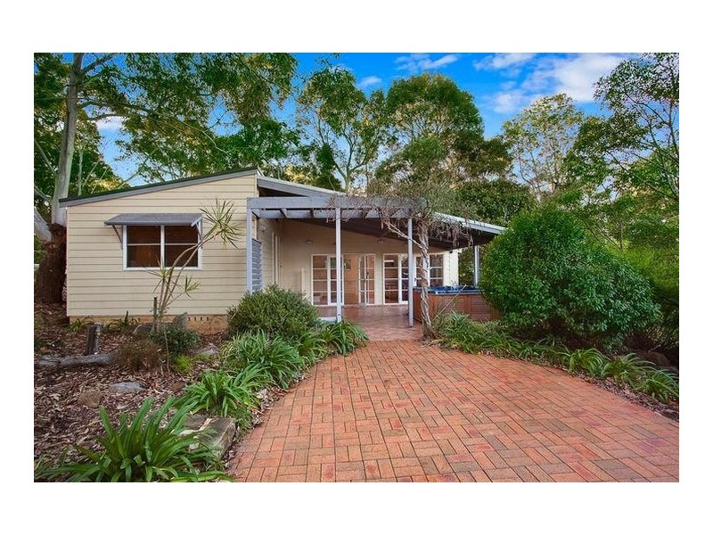 17 Currawong Road, Wamberal NSW 2260