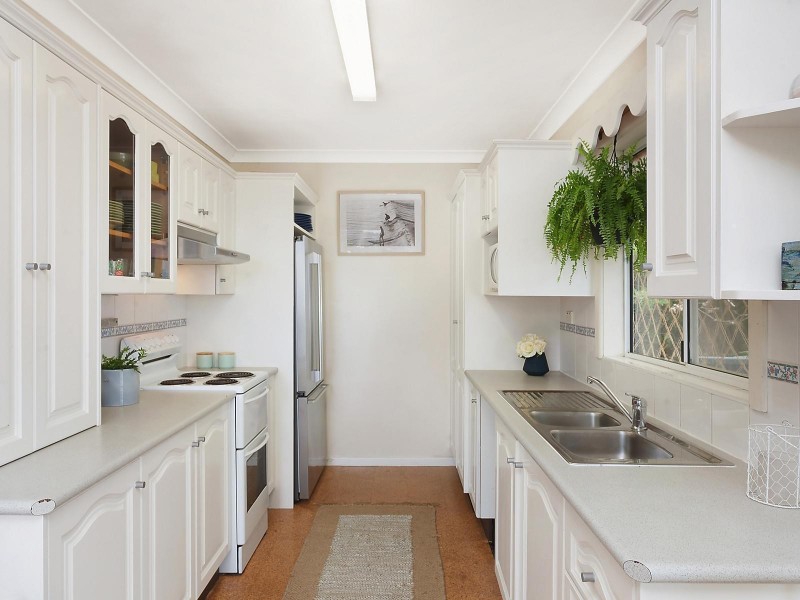 2 The Brow, Wamberal NSW 2260