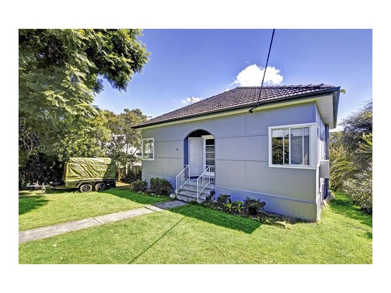 8 Java Street, Point Frederick NSW 2250