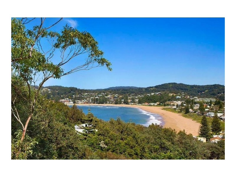 35 Coast Road, North Avoca NSW 2260