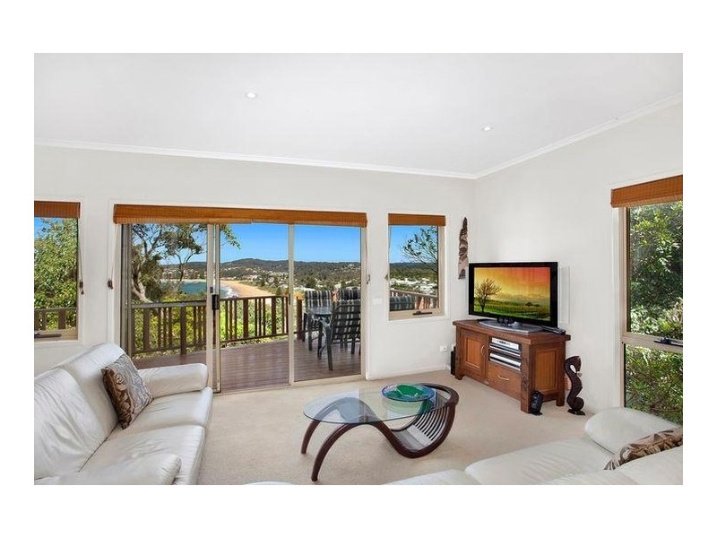 35 Coast Road, North Avoca NSW 2260