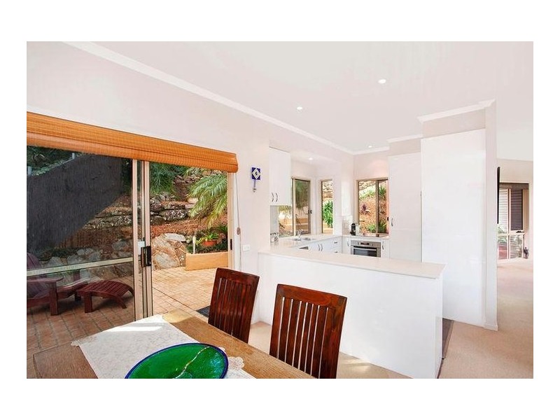 35 Coast Road, North Avoca NSW 2260