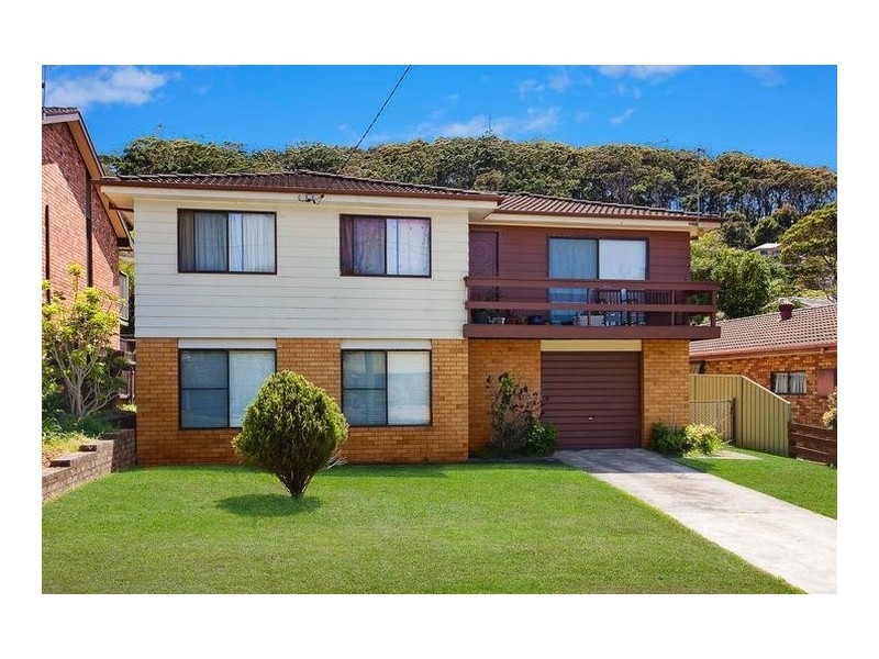 5 Warrina Street, Wamberal NSW 2260
