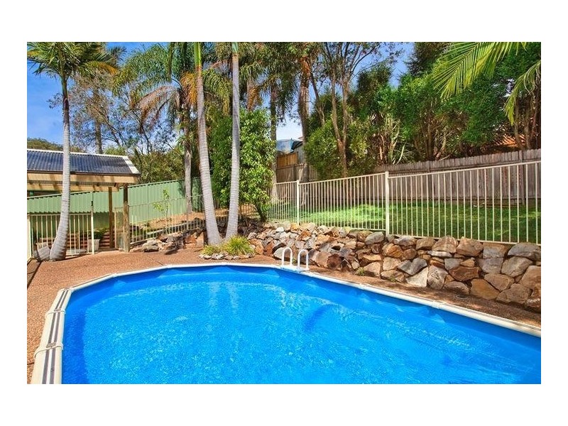 6 White Cedar Close, Green Point NSW 2251