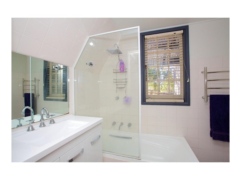 837 The Entrance Road, Wamberal NSW 2260