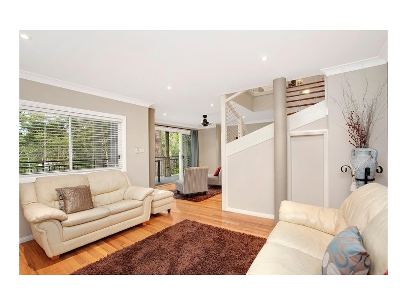 27 Harcourt Place, North Avoca NSW 2260