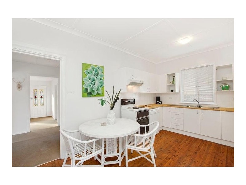 215 Geoffrey Road, Chittaway Point NSW 2261