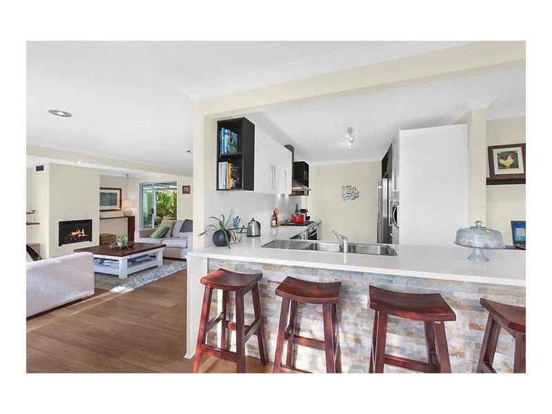 40 Boos Road, Forresters Beach NSW 2260