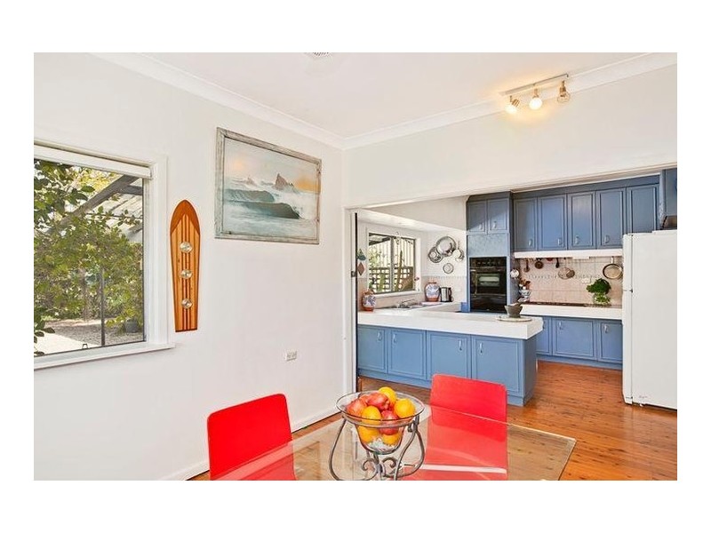 33 Serpentine Road, Erina Heights NSW 2260