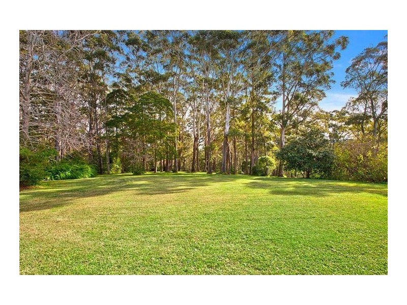 33 Serpentine Road, Erina Heights NSW 2260