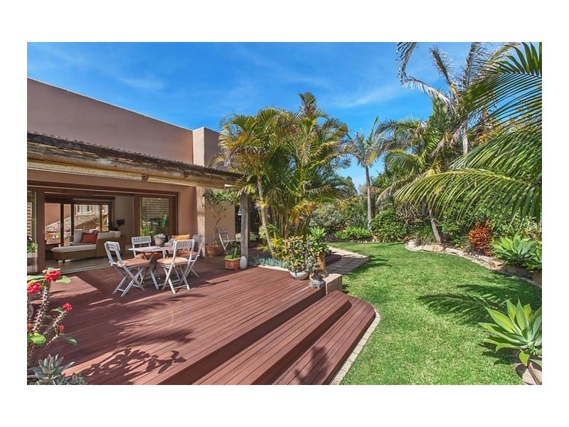 11 Remembrance Drive, Wamberal NSW 2260