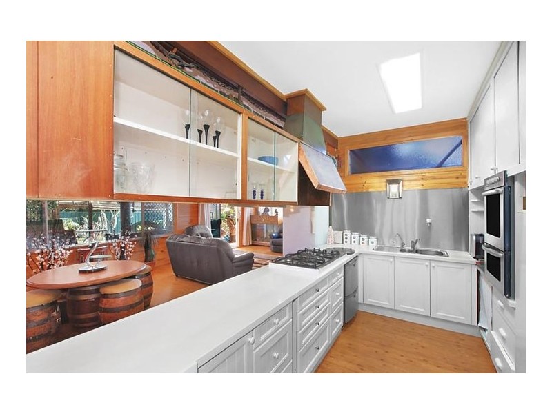 22 Reserve Drive, Bateau Bay NSW 2261