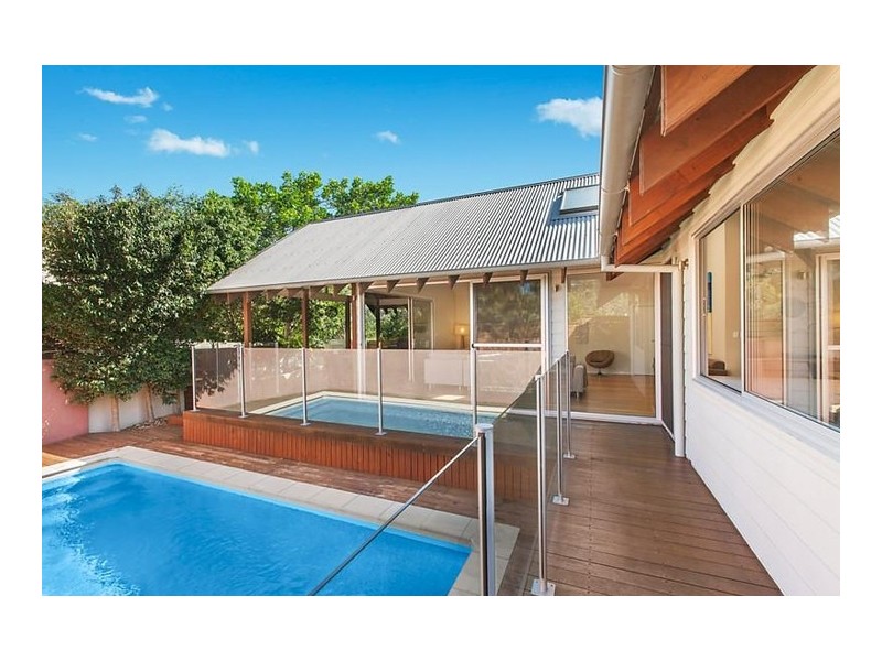 12 Elgata Avenue, North Avoca NSW 2260