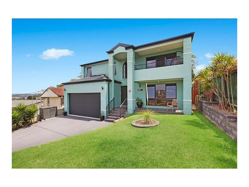 6 Munyana Street, Copacabana NSW 2251