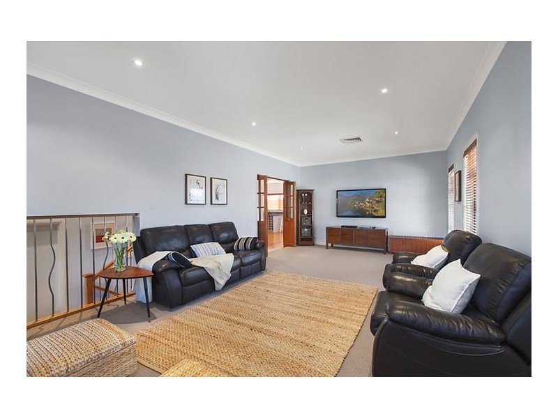 19 Robusta Close, Erina NSW 2250